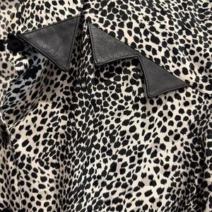 Vtg Blue‎ Ice Silk Leopard Print Blouse Faux Leather 100% Silk Women's Size 14